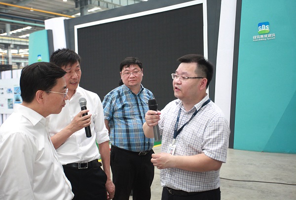 浙江省副省长陈伟俊一行莅临绿筑集成调研指导