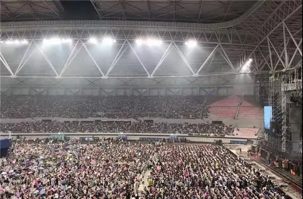 地表最强开合屋盖系统，，，，，燃爆周杰伦演唱会