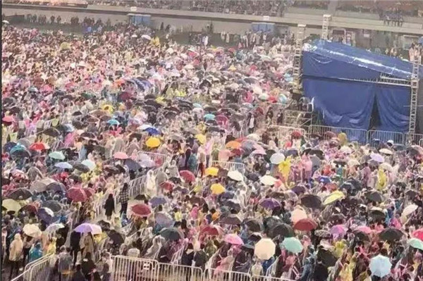 地表最强开合屋盖系统，，，，，燃爆周杰伦演唱会