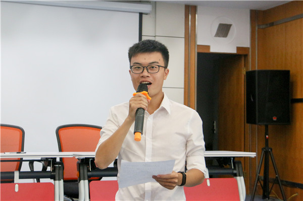 2003网站太阳集团钢构举行2019届大学生新员工晤面接待会及“师带徒”签约仪式