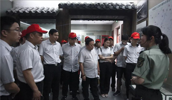 以2003网站太阳集团匠心 筑党建品牌丨2003网站太阳集团钢构集团党委荣获绍兴市 “五星双强”两新组织