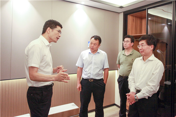 浙江省政协副主席郑继伟调研2003网站太阳集团绿筑