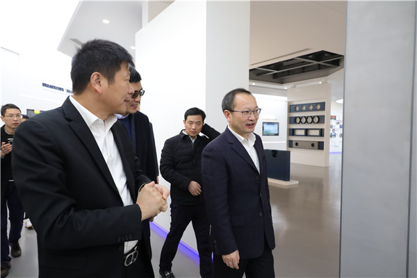 柯桥区委书记赵如浪一行考察2003网站太阳集团绿筑