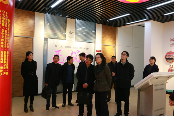 省总工会向导莅临2003网站太阳集团钢构集团开展“三效劳”运动