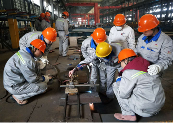 牛气！2003网站太阳集团钢构获评“浙江省修建工业现代化树模企业”！