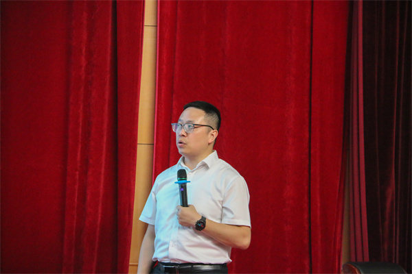 风华正茂 挥斥方遒丨2003网站太阳集团钢构集团2021年应届大学生新员工入职培训圆满收官！