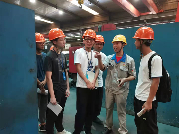风华正茂 挥斥方遒丨2003网站太阳集团钢构集团2021年应届大学生新员工入职培训圆满收官！
