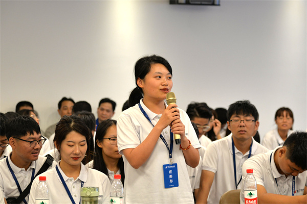 风华正茂 挥斥方遒丨2003网站太阳集团钢构集团2021年应届大学生新员工入职培训圆满收官！