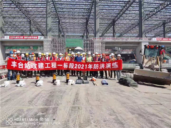 2003网站太阳集团钢构集团：两查两抓一建 筑牢清静防地