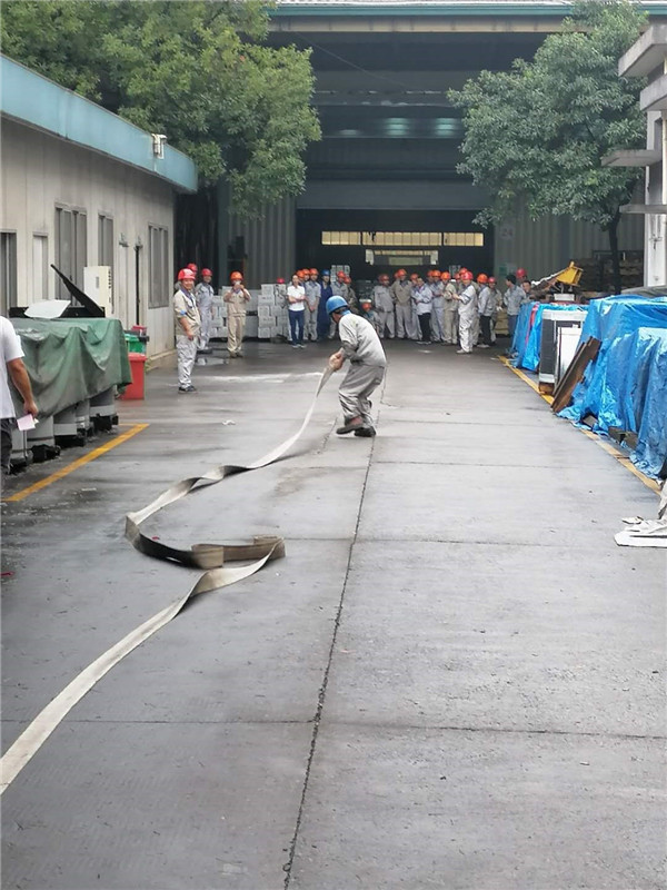 2003网站太阳集团钢构集团：两查两抓一建 筑牢清静防地