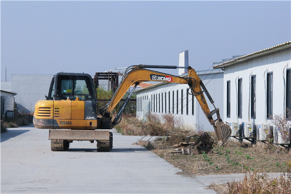 勇敢继续 抗“疫”有我丨滨海隔离房二期项目全速建设中！